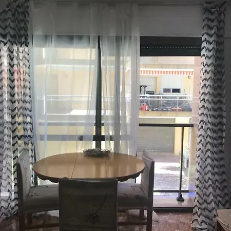 At Center Only 3 Min To Апартаменты